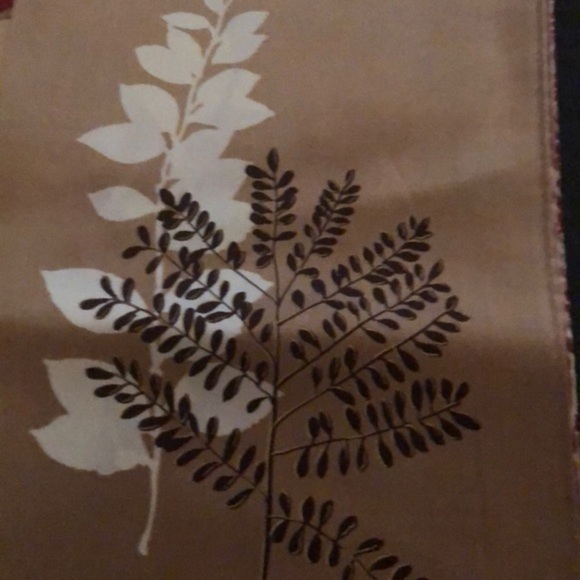 LIZ CLAIBORN SILK OBLONG SCARF - Picture 4 of 8